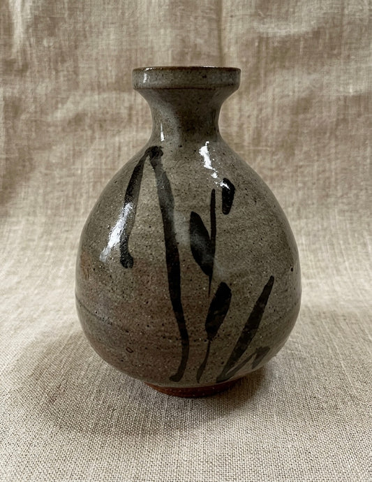 E-Karatsu Sake Set by Master Koju Nishioka