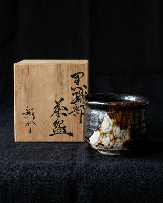 Black Oribe Matcha Bowl by Shosuke Imura