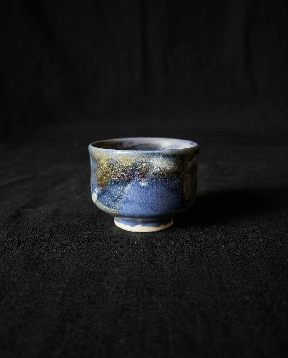 Ash Glaze Sake Cup (Guinomi) by Isamu Shiina