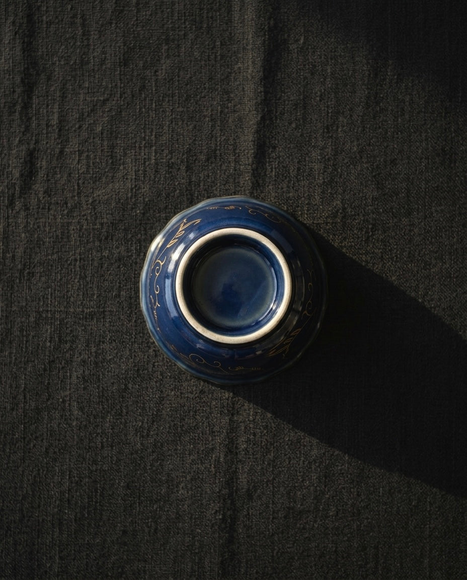 The Samurai's Lapis: 200-Year-Old Ko-Imari Bowl with Golden Peacock (Late Edo Period)