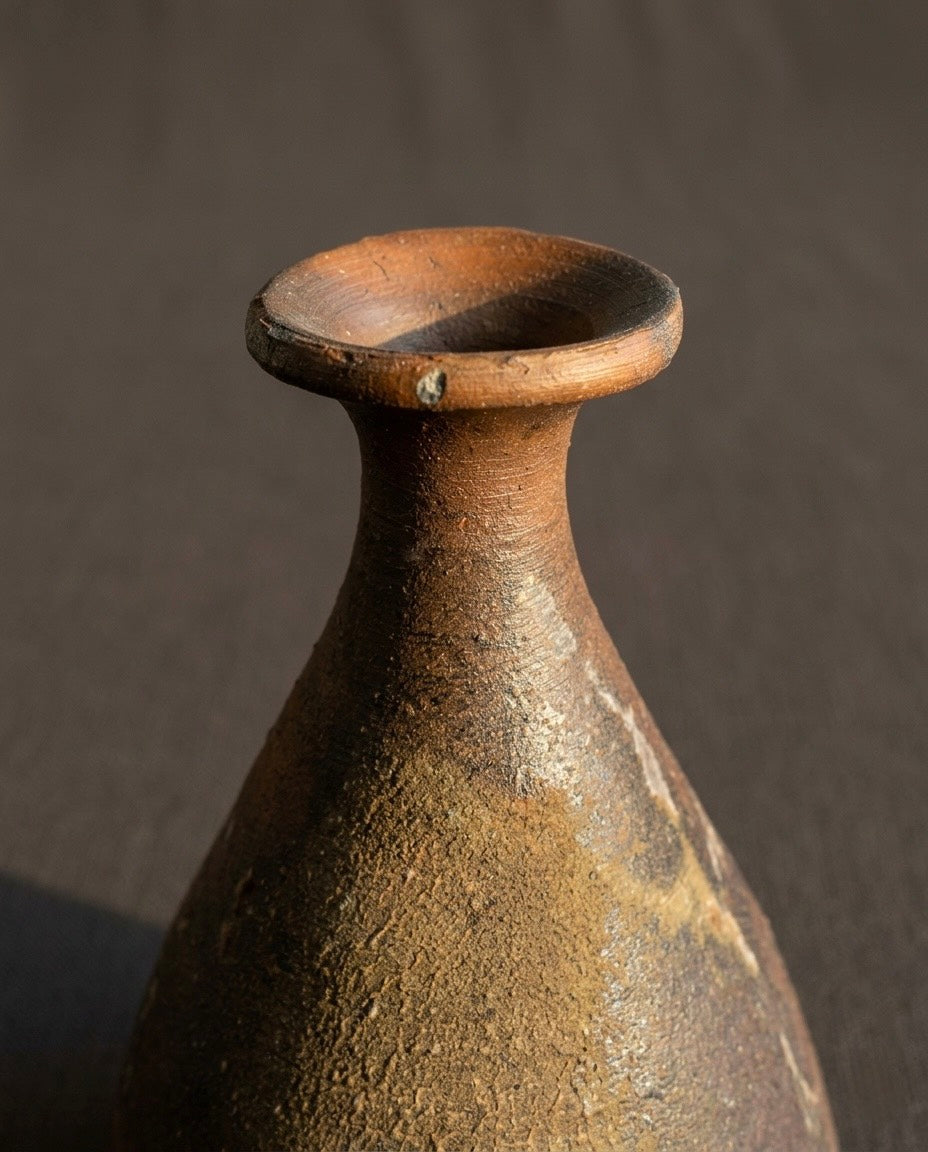 Bizen Single-Flower Vase by Ken Fujiwara