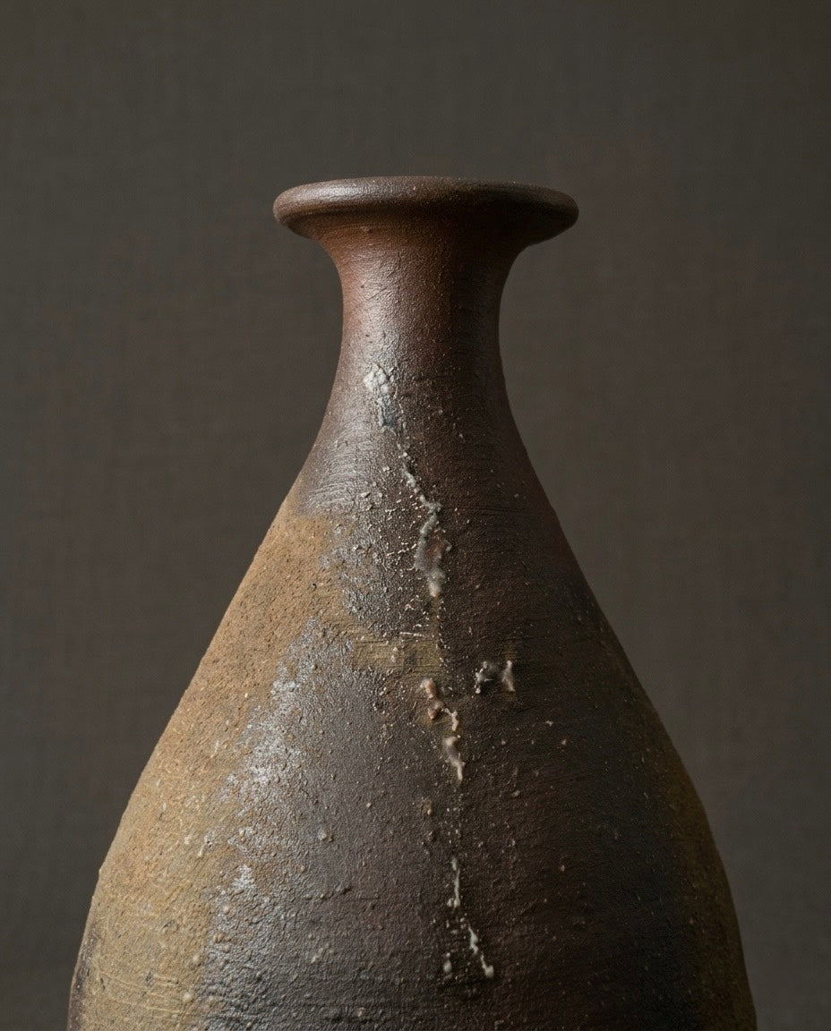 Bizen Single-Flower Vase by Ken Fujiwara