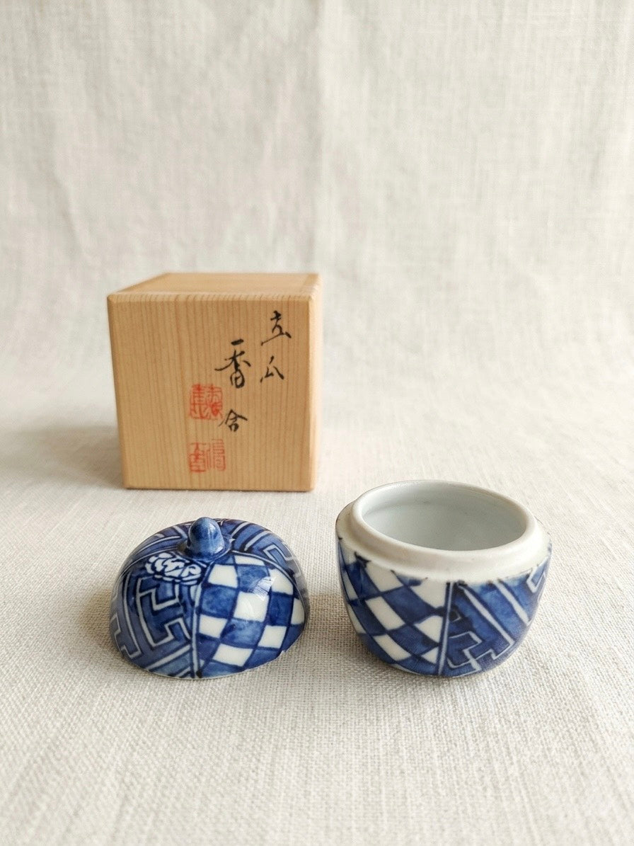 Sometsuke Melon Case Incense box by Shoami Takano